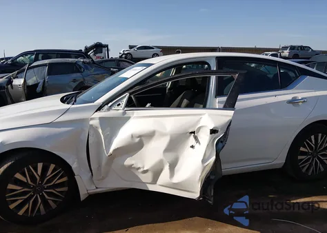 2023 Nissan Altima Sv Fwd z USA, uszkodzony, nr VIN 1N4BL4DV6PN411323